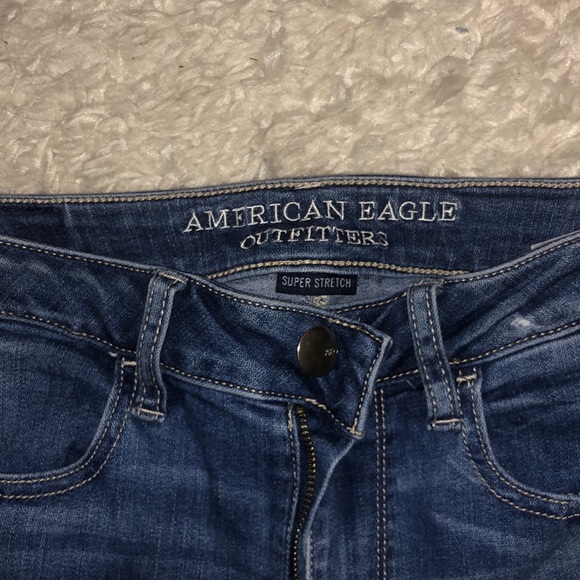 American Eagle Ripped Hi Rise Jegging - Picture 4 of 5
